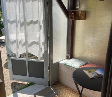 Le Pouliguen Bed & Breakfast | Le Petit Ecrin, étonnante cabane à 80 m de la mer