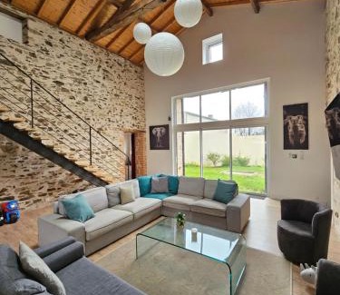 Sainte-Florence House | Le Petit Loup grande maison de charme en campagne