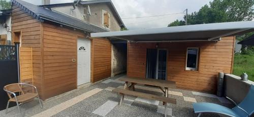 Montgivray Apartment | Le petit pays