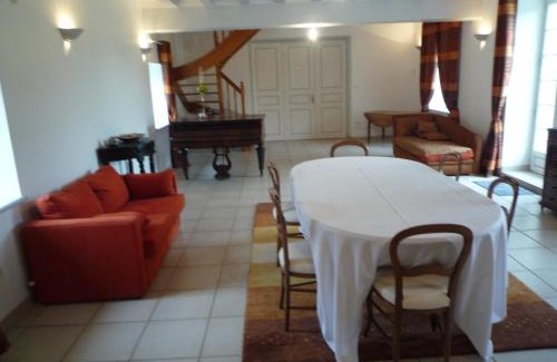 Monce-en-Belin House | Le Petit Pont
