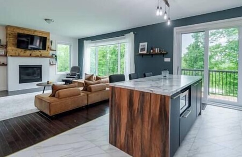 Saint-Joseph-de-la-Rive Ski Chalet | Le point de rencontre des Éboulements