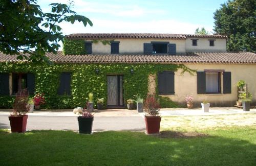 Beaugas House | Le Pré Joli