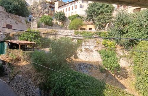 Barjols House | Le Real