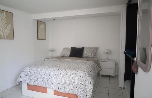 Montry Apartment | Le Refuge à 8min Disneyland - Parking - 6 personnes