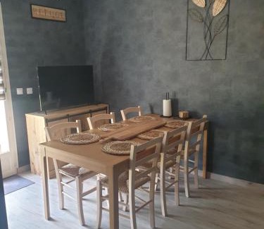 Lurcy-Levis Apartment | LE REFUGE