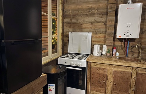 Contigny Cabin | Le Repère du Bûcheron: cosy bubble with Nordic bath for an authentic stay