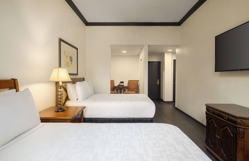 French Quarter Hotel | Le Richelieu Hotel
