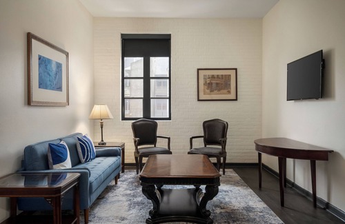 French Quarter Hotel | Le Richelieu Hotel