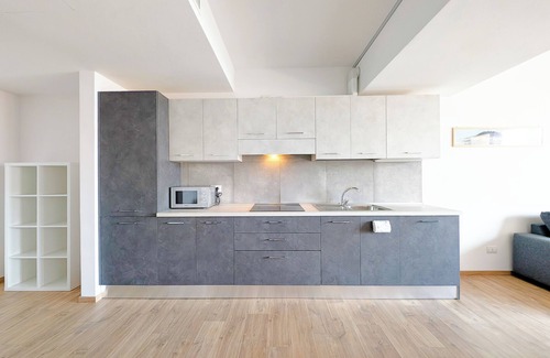 Naggio Apartment | Le Rondini C Apartment: lake-view balcony, Wi-Fi, AC and garage!