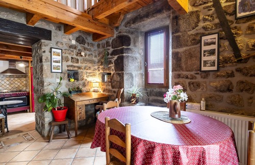 Sainte-Marguerite-Lafigere House | Le Rouge Borne by Interhome