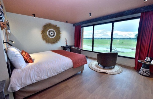 Lumigny-Nesles-Ormeaux Hotel | Le royaume des Lions