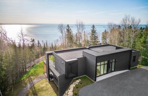 La Malbaie Villa | Le Ruisseau: luxurious villa in Charlevoix.