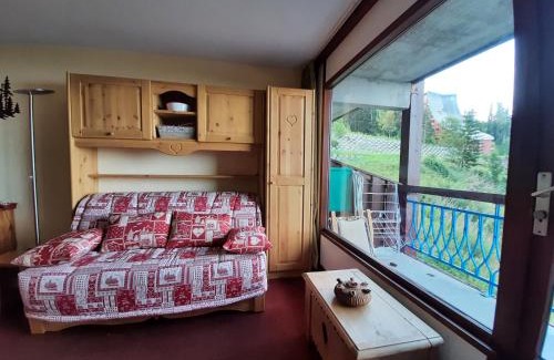 Arc-1800 Apartment | Le RUITOR
