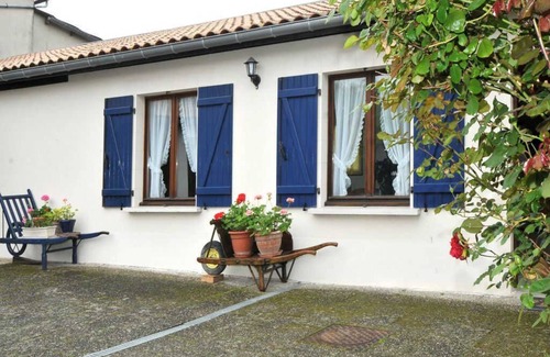 Bouy House | Le Sans Souci - Bouy