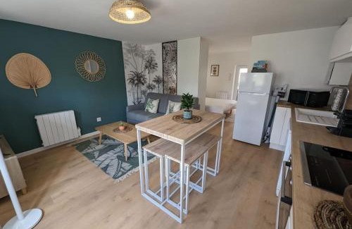 Digoin Apartment | Le Studio Jungle