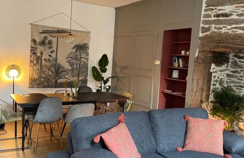 Uzerche Apartment | Le trésor de Maria