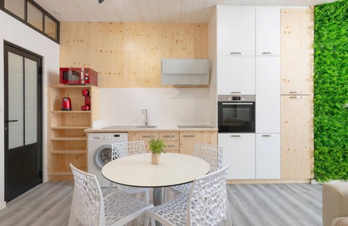 Saint Nicolas - Charles III - Ville vieille - Trois Maisons - Leopold Apartment | Le trésor des Soeurs Macarons