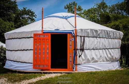 Plessix-Balisson RV Rental | Le Village de Yourtes