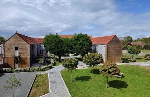 Gouville-sur-Mer House | Le Village du Phare