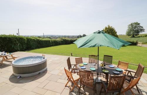 Clows Top House | Lea Farm House