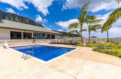 Makaha Valley House | Lealea by AvantStay Ocean Mountain Views