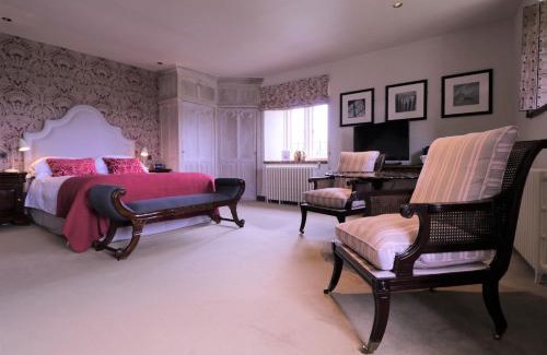 Maidstone Bed & Breakfast | Leeds Castle Maiden's Tower