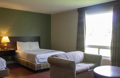 Flesherton Hotel | Leelas Villa Inn Flesherton