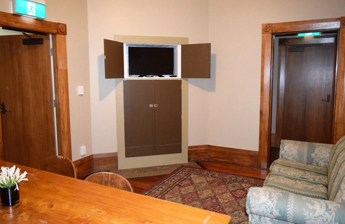 Kaikohe Cabin | Left Bank
