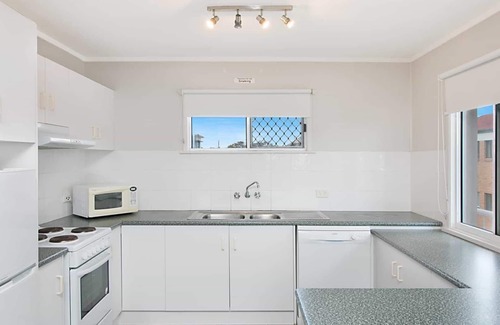 Bilinga Apartment | Legacy 4 - Affordable Beachfront Living in Bilinga (North Kirra) - Min. 3 Night Stays!