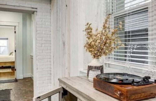 Witmer House | Legacy Manor-Sleeps 26-9 minutes to Sight&Sound,16 Minutes to Downtown Lancaster