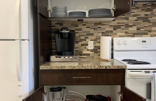 Southeast Edmonton Apartment | Legal Basement Suite w/Private Entrance & Laundry