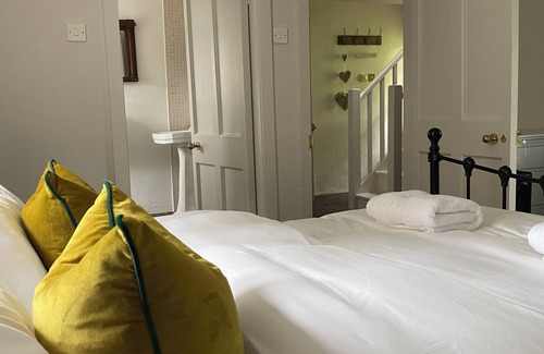 Thomastown Other | Legan Castle Farmhouse Irish Countryside Escape with Hot Tub