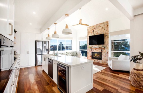 Shellharbour House | LegaSea Lodge - Beachfront