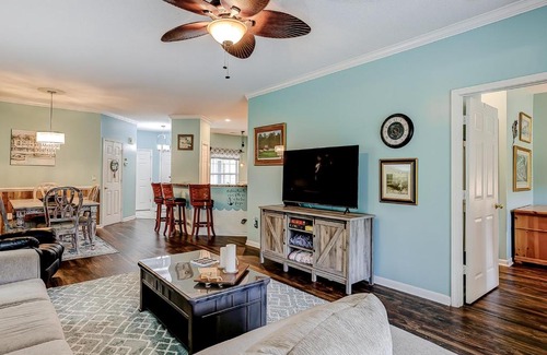 Red Hill Apartment | Legends Resort - Montrose Ln - C