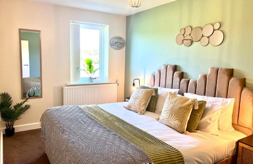 Leicester House | Leicester LE3 Comfy Casa Stay with Free Parking in Quiet Area