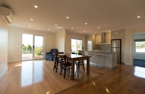 Relbia House | Leichhardt Cottages