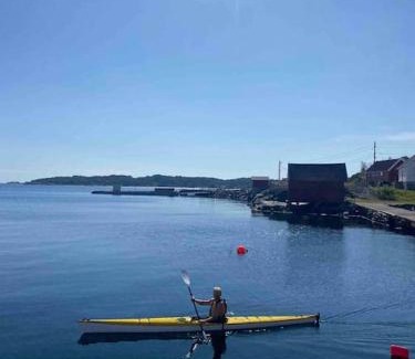 Kristiansand Apartment | Leilighet, to rom med eget bad ved sjøen