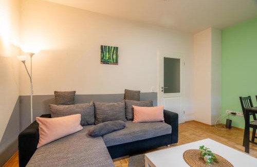 Nordost Apartment | Leipzig - Garten - Balkon - 10 Min zum Zentrum
