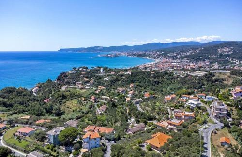 Celle Ligure Apartment | Lemon Green