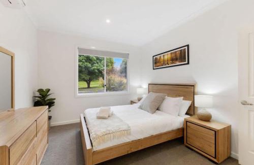 Myrtleford House | Lemon & Myrtle Cottage