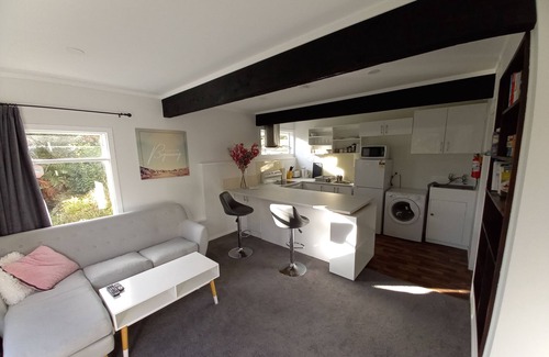 Tawa Apartment | Lemon Tree Apartment Tawa