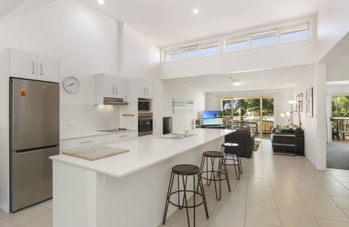North Creek Apartment | Lennox Beach Resort