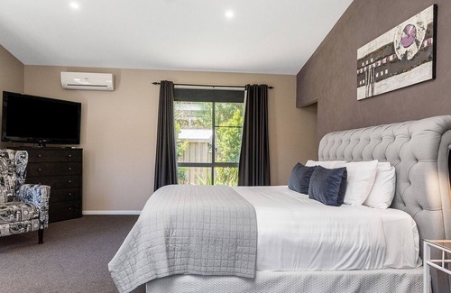 Lennox Head Resort | Lennox Coastal Retreat - resort-style home w. pool
