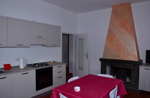 Dervio House | Leo's house - house with two apartments 100 meters from the lake