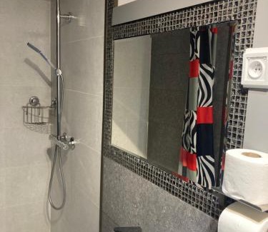 Iwonicz-Zdroj House | Leonia- Apartamenty i Pokoje Gościnne