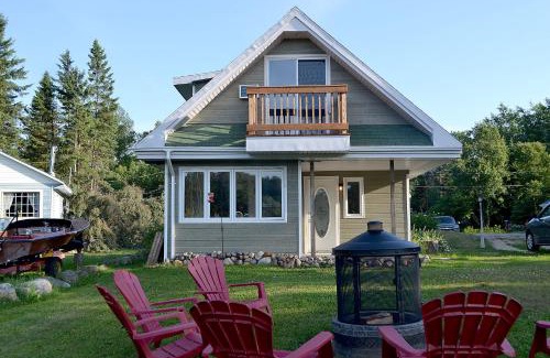 Chute-Saint-Philippe Ski Chalet | Les 4 chalets - Le 609