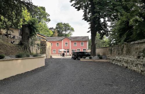 L'Isle-Adam House | Les 7 Sources