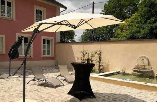 L'Isle-Adam House | Les 7 Sources