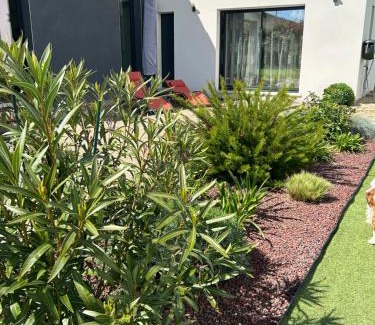 Lamonzie-Saint-Martin Bed & Breakfast | Les Agapanthes chambres d hôtes