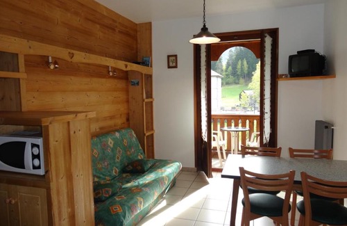 Sixt-Fer-a-Cheval Apartment | LES AVOUDRUZ